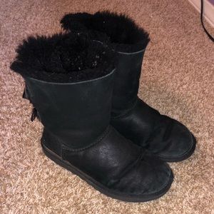 Bailey Bow Size 8 uggs